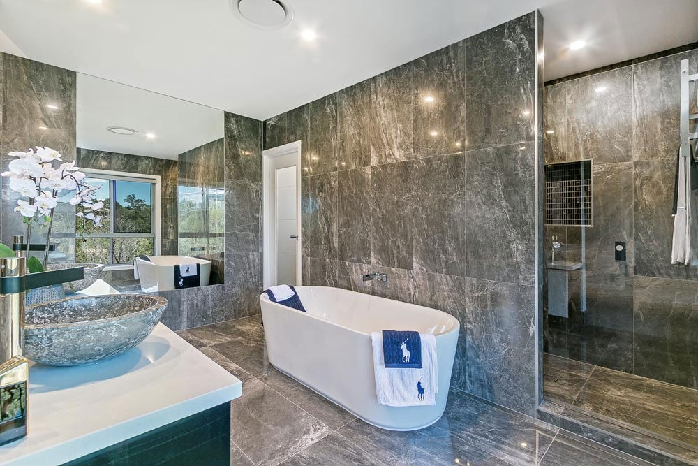 Six Resale Considerations for Builders of Custom Homes-blog-bathroom